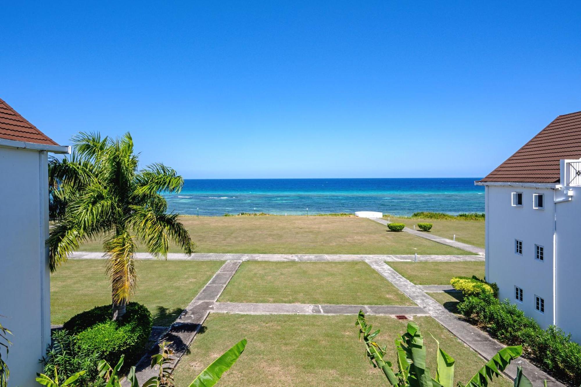Marriott Seacastles E22, Montego Bay Aparthotel Exterior foto